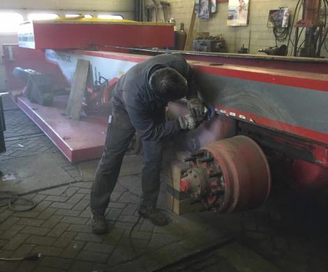 Seitenbleche anschleifen zum nachschweissen